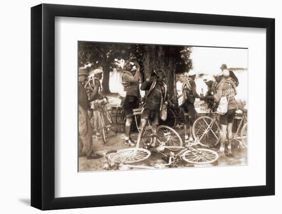 Drinkers-Presse ’E Sports-Framed Photographic Print