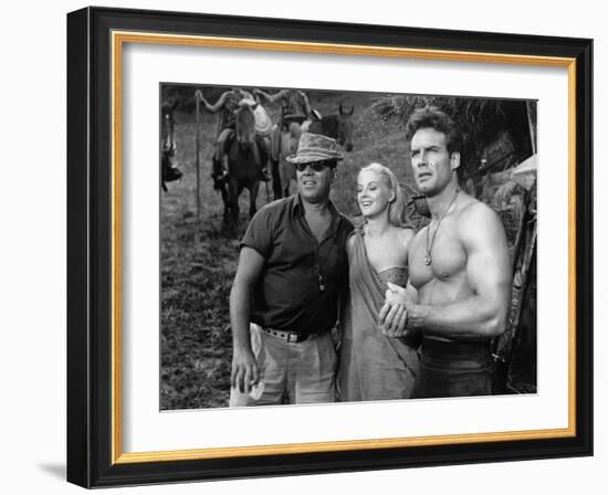 DUEL OF THE TITANS (aka ROMOLO E REMO), 1961-null-Framed Photo