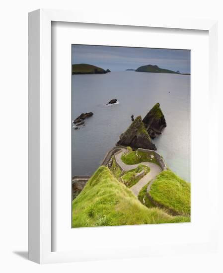 Dunquin Harbour, Dingle Peninsula, County Kerry, Munster, Republic of Ireland-Doug Pearson-Framed Photographic Print