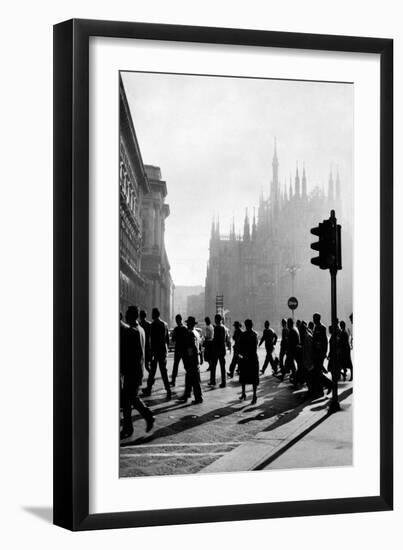 Duomo Square-Mario de Biasi-Framed Giclee Print