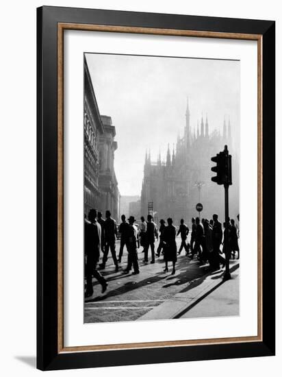 Duomo Square-Mario de Biasi-Framed Giclee Print