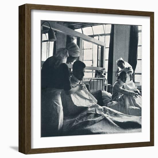 'Early casualties', 1941-Cecil Beaton-Framed Photographic Print