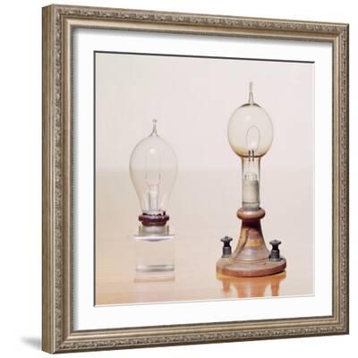 Early Light Bulbs Left First Commercial Light Bulb Right Electric