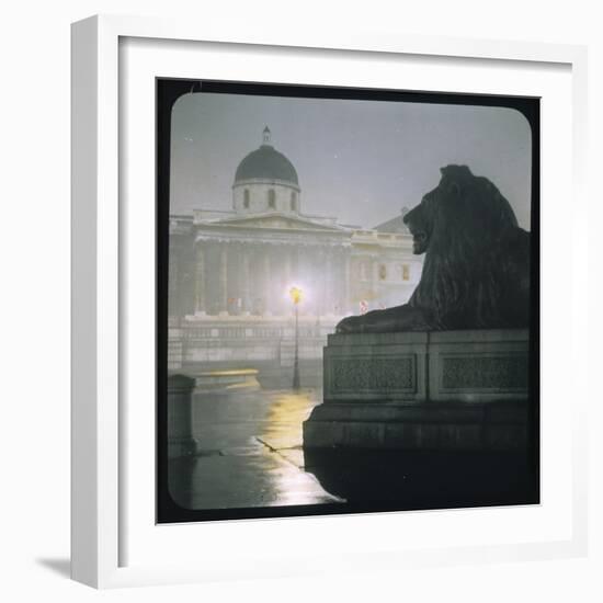 Early Morning in Trafalgar Square-null-Framed Photographic Print