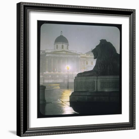 Early Morning in Trafalgar Square-null-Framed Photographic Print