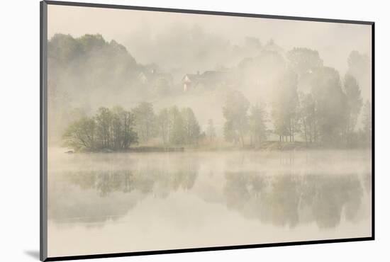 Early Morning.-Allan Wallberg-Mounted Photographic Print
