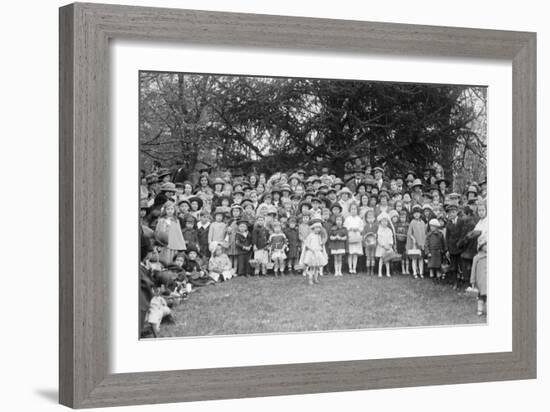 Easter Egg Rolling Children Pose on the White House Lawn-null-Framed Art Print