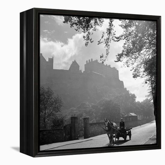 Edinburgh Castle 1910-Staff-Framed Premier Image Canvas