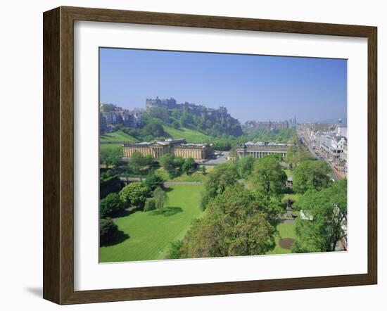 Edinburgh Castle and Gardens, Edinburgh, Lothian, Scotland, UK, Europe-Roy Rainford-Framed Photographic Print