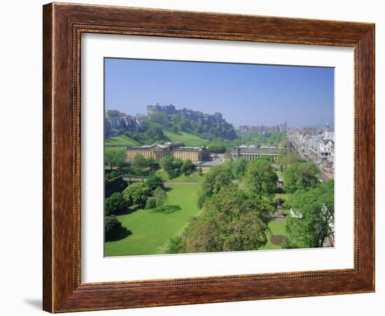 Edinburgh Castle and Gardens, Edinburgh, Lothian, Scotland, UK, Europe-Roy Rainford-Framed Photographic Print