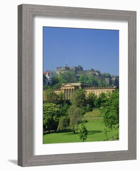 Edinburgh Castle and National Gallery, Edinburgh, Lothian, Scotland, UK, Europe-Roy Rainford-Framed Photographic Print