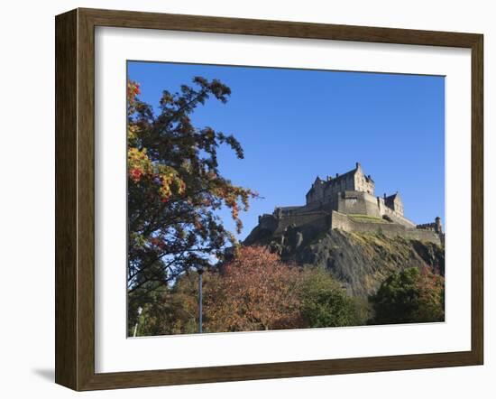 Edinburgh Castle, Edinburgh, Lothian, Scotland, Uk-Amanda Hall-Framed Photographic Print