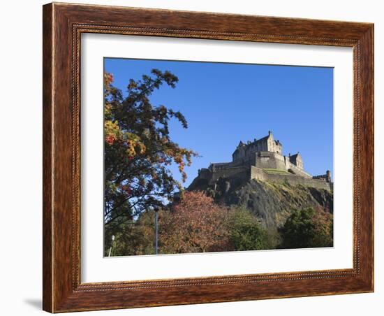 Edinburgh Castle, Edinburgh, Lothian, Scotland, Uk-Amanda Hall-Framed Photographic Print