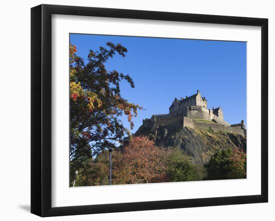 Edinburgh Castle, Edinburgh, Lothian, Scotland, Uk-Amanda Hall-Framed Photographic Print