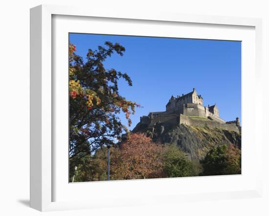 Edinburgh Castle, Edinburgh, Lothian, Scotland, Uk-Amanda Hall-Framed Photographic Print