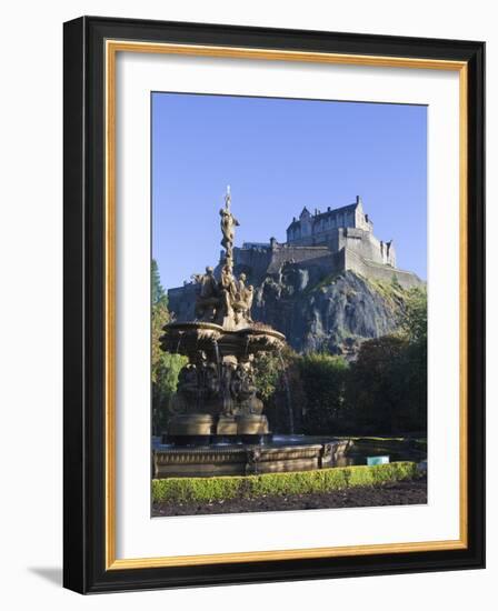 Edinburgh Castle, Edinburgh, Lothian, Scotland, Uk-null-Framed Photographic Print