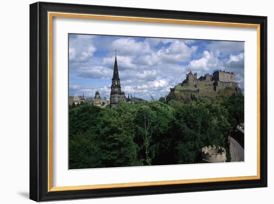 Edinburgh Castle-Vittoriano Rastelli-Framed Photographic Print