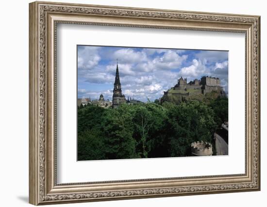 Edinburgh Castle-Vittoriano Rastelli-Framed Photographic Print