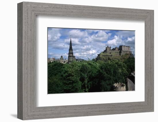 Edinburgh Castle-Vittoriano Rastelli-Framed Photographic Print