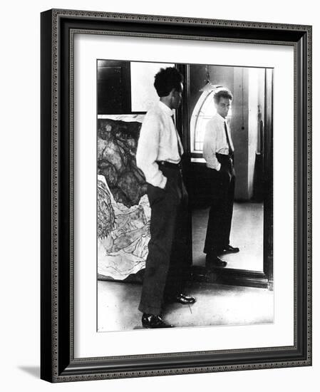 Egon Schiele (1890-1918)-Egon Schiele-Framed Photographic Print