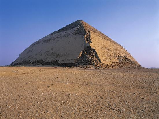 CASTLE ON THE MOON Egypt-giza-dahshur-bent-pyramid-of-snefru_u-l-pp3pun0