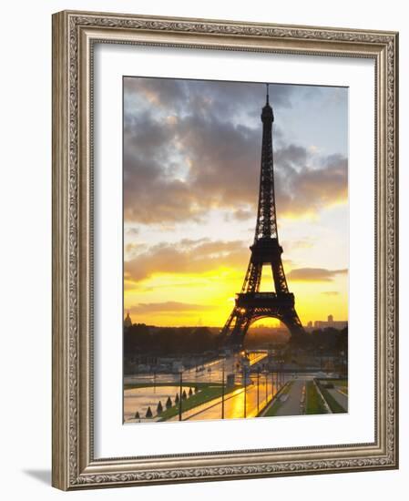 Eiffel Tower at Dawn, Place Trocadero Square, Paris, France-Per Karlsson-Framed Photographic Print
