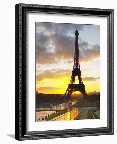 Eiffel Tower at Dawn, Place Trocadero Square, Paris, France-Per Karlsson-Framed Photographic Print