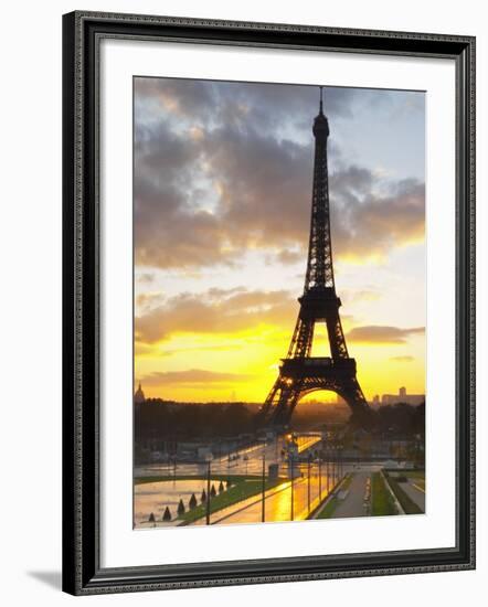 Eiffel Tower at Dawn, Place Trocadero Square, Paris, France-Per Karlsson-Framed Photographic Print