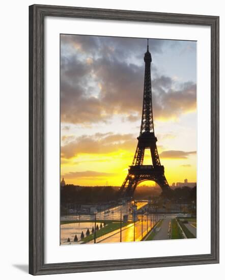 Eiffel Tower at Dawn, Place Trocadero Square, Paris, France-Per Karlsson-Framed Photographic Print