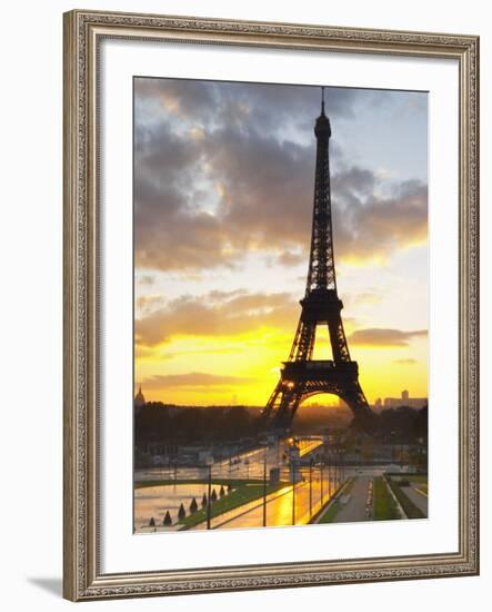 Eiffel Tower at Dawn, Place Trocadero Square, Paris, France-Per Karlsson-Framed Photographic Print