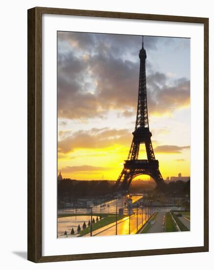 Eiffel Tower at Dawn, Place Trocadero Square, Paris, France-Per Karlsson-Framed Photographic Print