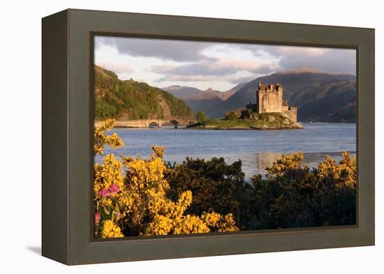 Eilean Donan Castle, Highland, Scotland-Peter Thompson-Framed Premier Image Canvas