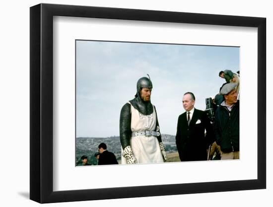 EL CID, 1961 directed by ANTHONY MANN On the set, Charlton Heston with Samuel Bronston (producer) a-null-Framed Photo