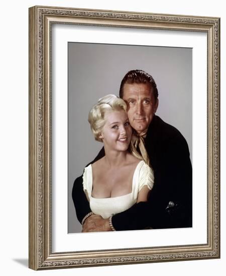 El Perdido (The Last Sunset) by Robert Aldrich with Carol Lynley and Kirk Douglas, 1961 (photo)-null-Framed Photo