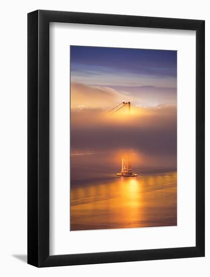 Elegant Gold, Ethereal Bridge, Golden Gate, San Francisco-Vincent James-Framed Photographic Print