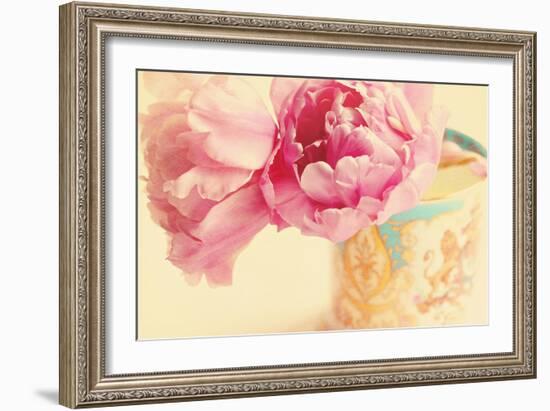 Elegant Vase-Sarah Gardner-Framed Photographic Print