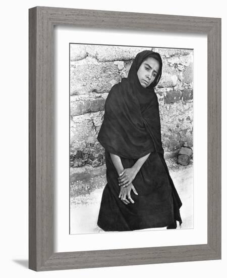 Elisa, Mexico City, 1924-Tina Modotti-Framed Photographic Print