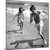 Elizabeth Liz Taylor and Roddy Mcdowall Playing on the Beach 1948-null-Mounted Photo