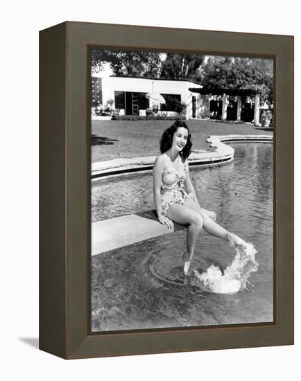 Elizabeth Taylor, Ca. 1947-null-Framed Stretched Canvas