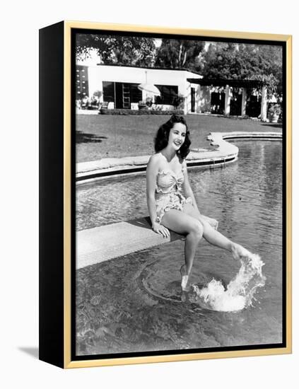 Elizabeth Taylor, Ca. 1947-null-Framed Stretched Canvas