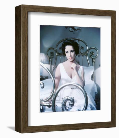 Elizabeth Taylor - Cat on a Hot Tin Roof-null-Framed Photo