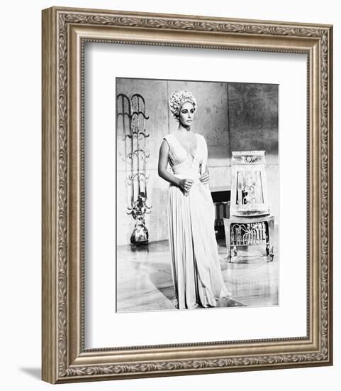 Elizabeth Taylor - Cleopatra-null-Framed Photo