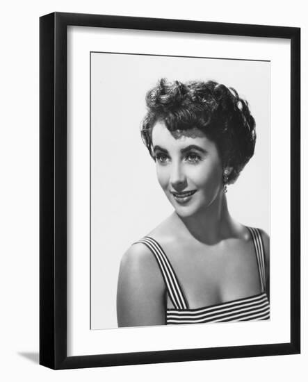 ELIZABETH TAYLOR early 50'S (b/w photo)-null-Framed Photo