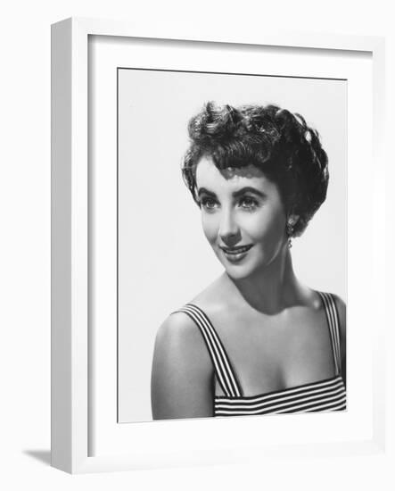 ELIZABETH TAYLOR early 50'S (b/w photo)-null-Framed Photo