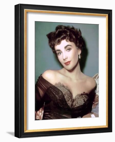 ELIZABETH TAYLOR early 50'S (photo)-null-Framed Photo