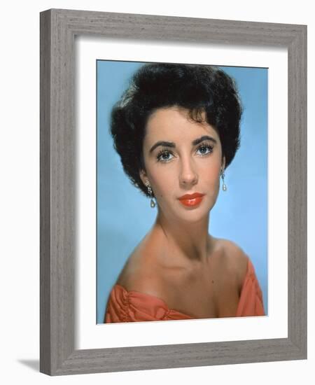 ELIZABETH TAYLOR early 50'S (photo)-null-Framed Photo