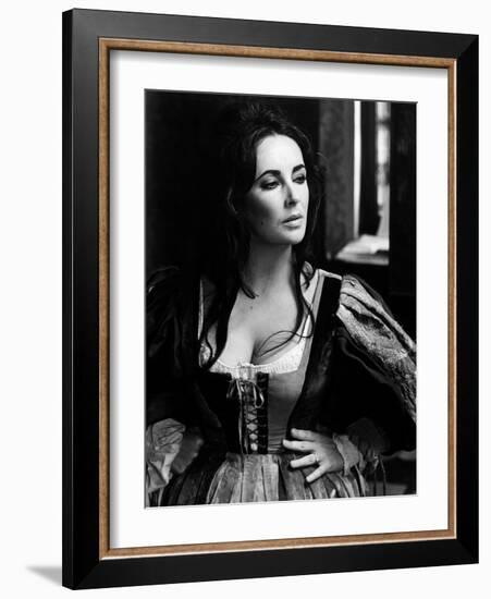 Elizabeth Taylor in 'The Taming of the Shrew'-null-Framed Photo