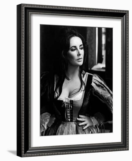 Elizabeth Taylor in 'The Taming of the Shrew'-null-Framed Photo