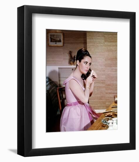 Elizabeth Taylor, The V.I.P.s (1963)-null-Framed Photo