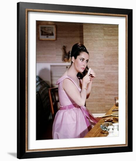 Elizabeth Taylor, The V.I.P.s (1963)-null-Framed Photo